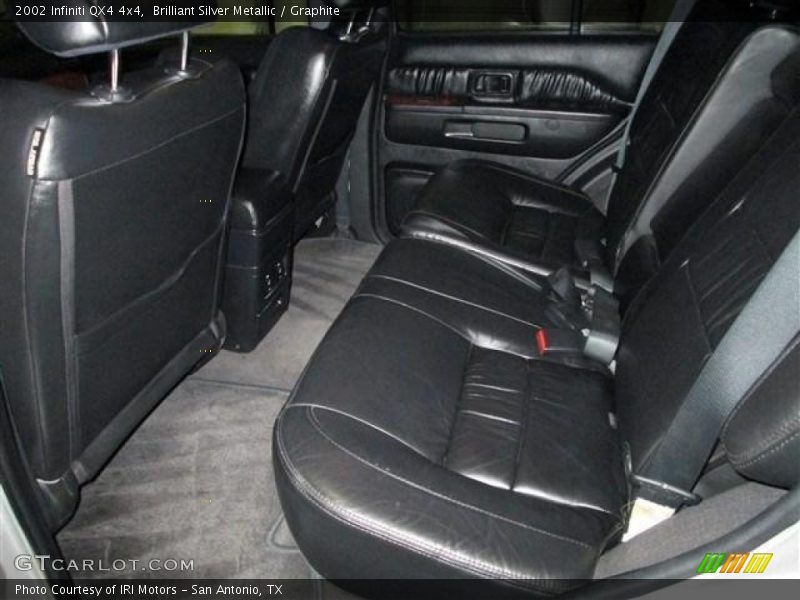 Brilliant Silver Metallic / Graphite 2002 Infiniti QX4 4x4