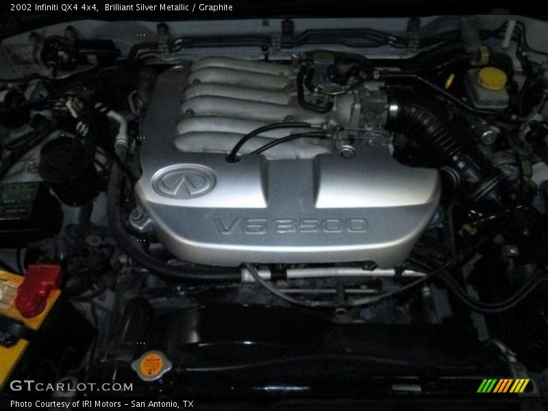 Brilliant Silver Metallic / Graphite 2002 Infiniti QX4 4x4