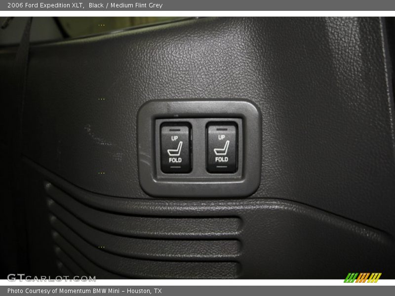Black / Medium Flint Grey 2006 Ford Expedition XLT