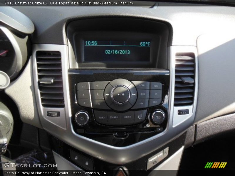 Blue Topaz Metallic / Jet Black/Medium Titanium 2013 Chevrolet Cruze LS