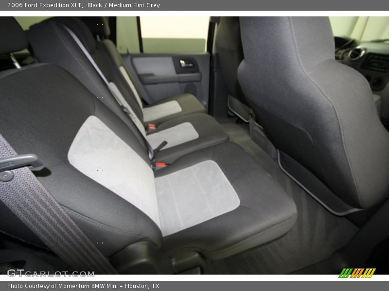 Black / Medium Flint Grey 2006 Ford Expedition XLT