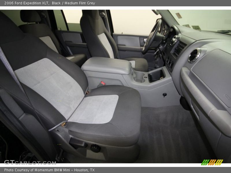 Black / Medium Flint Grey 2006 Ford Expedition XLT