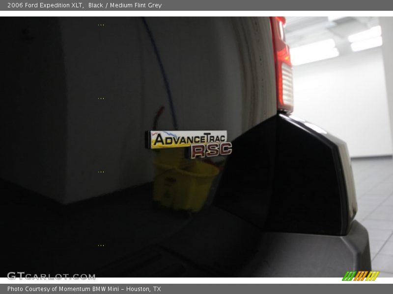 Black / Medium Flint Grey 2006 Ford Expedition XLT