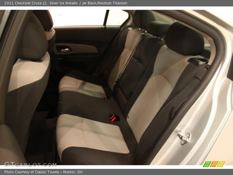 Silver Ice Metallic / Jet Black/Medium Titanium 2011 Chevrolet Cruze LS