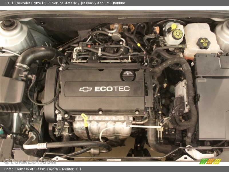 Silver Ice Metallic / Jet Black/Medium Titanium 2011 Chevrolet Cruze LS