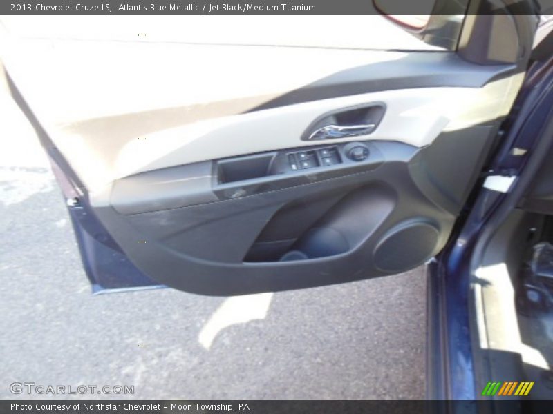 Atlantis Blue Metallic / Jet Black/Medium Titanium 2013 Chevrolet Cruze LS