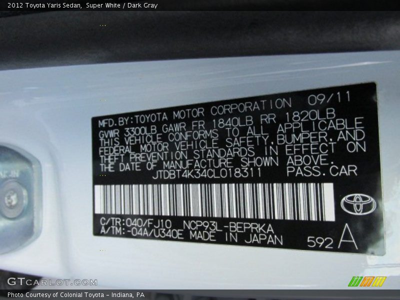 Super White / Dark Gray 2012 Toyota Yaris Sedan