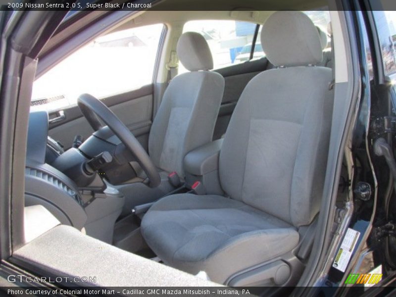 Super Black / Charcoal 2009 Nissan Sentra 2.0 S