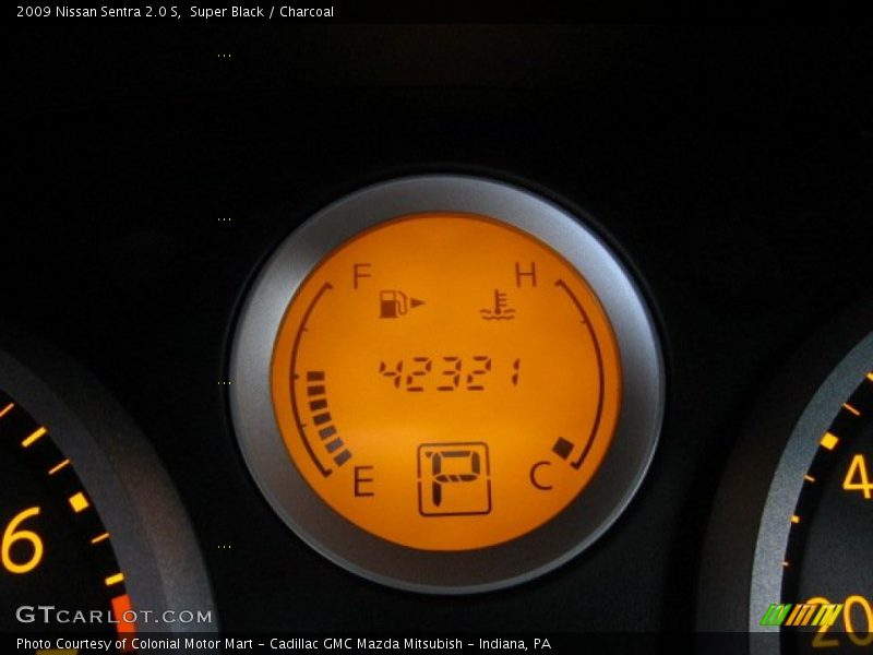 Super Black / Charcoal 2009 Nissan Sentra 2.0 S