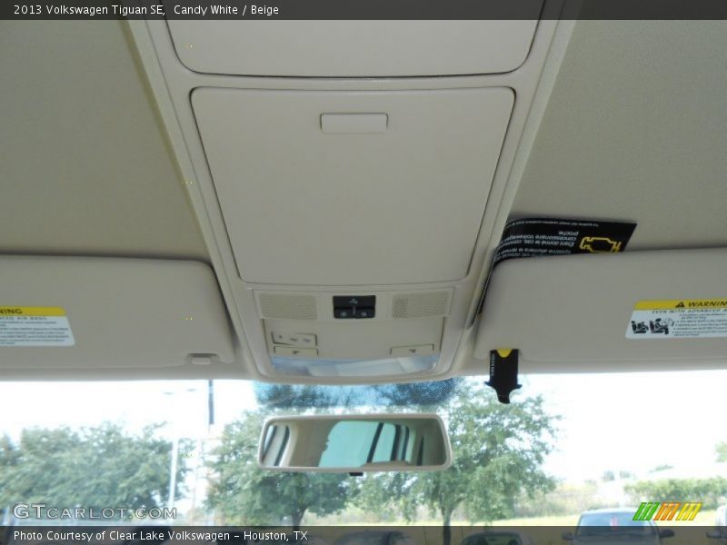 Candy White / Beige 2013 Volkswagen Tiguan SE