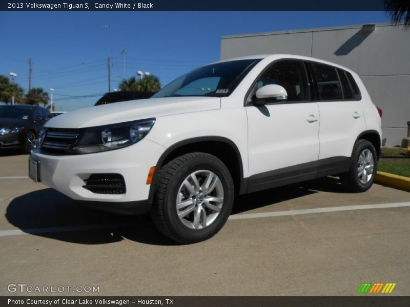 Candy White / Black 2013 Volkswagen Tiguan S
