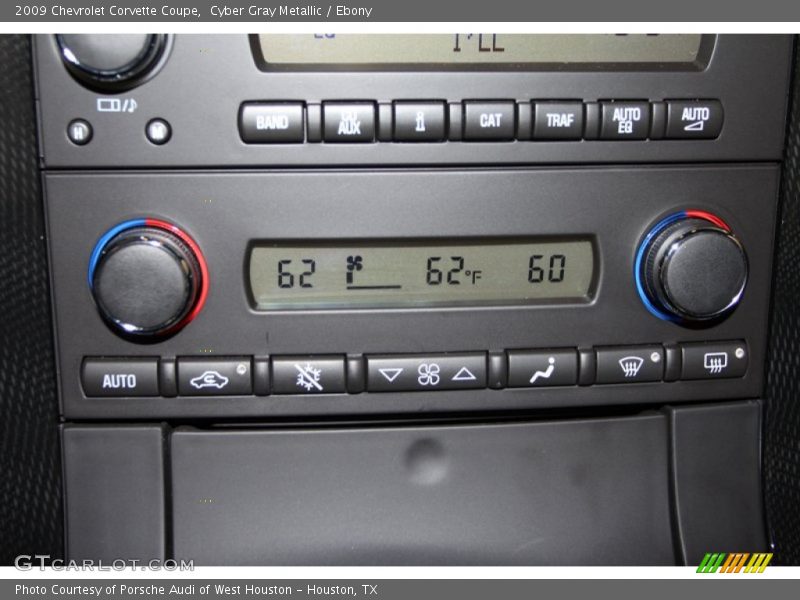 Controls of 2009 Corvette Coupe