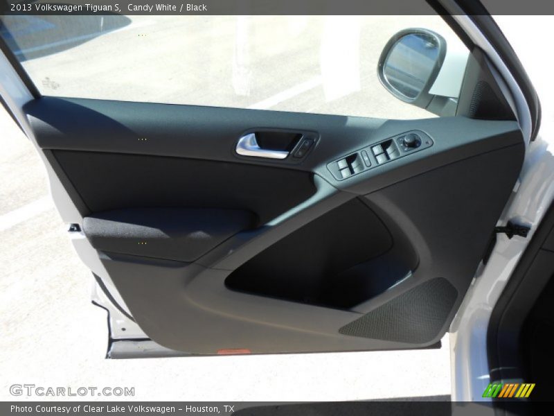 Candy White / Black 2013 Volkswagen Tiguan S
