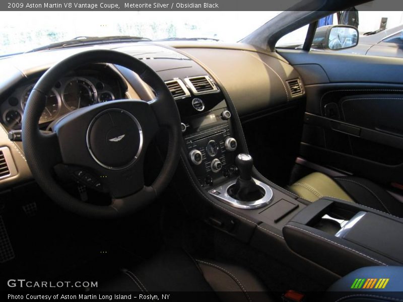 Meteorite Silver / Obsidian Black 2009 Aston Martin V8 Vantage Coupe