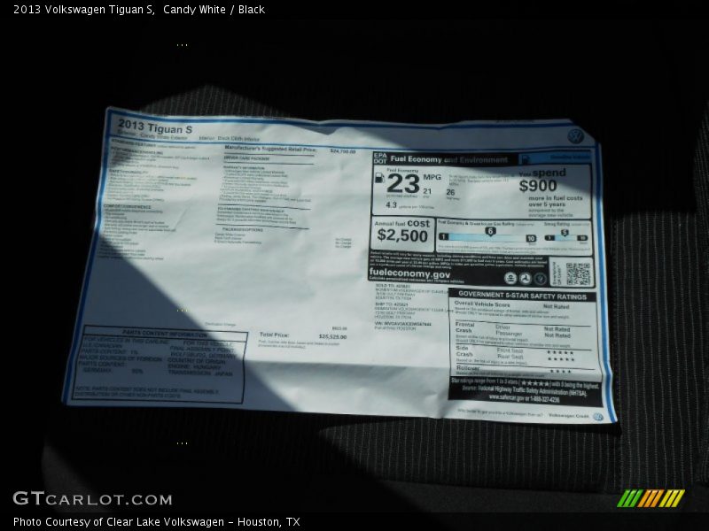 Candy White / Black 2013 Volkswagen Tiguan S