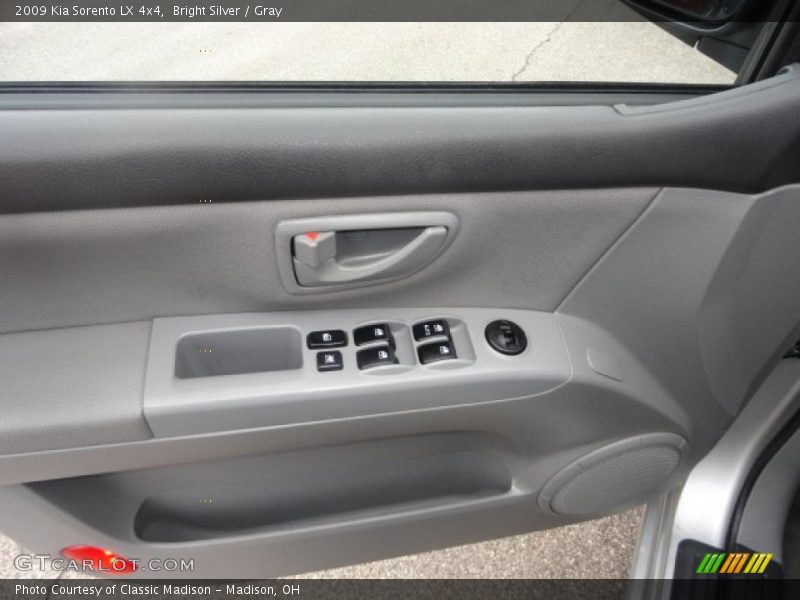 Bright Silver / Gray 2009 Kia Sorento LX 4x4