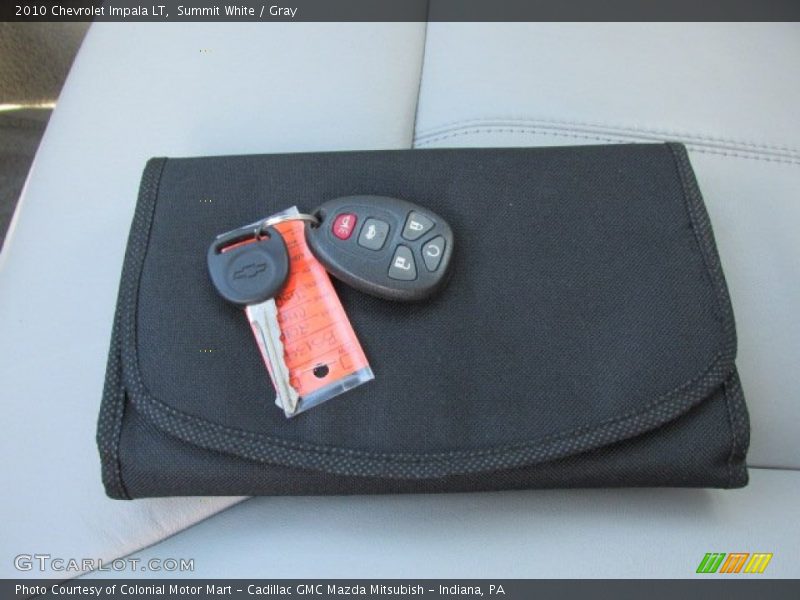 Summit White / Gray 2010 Chevrolet Impala LT