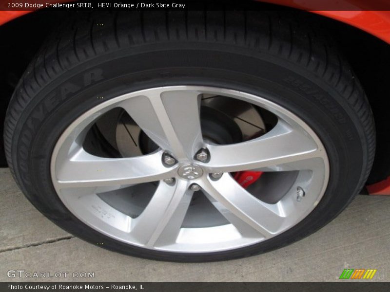  2009 Challenger SRT8 Wheel