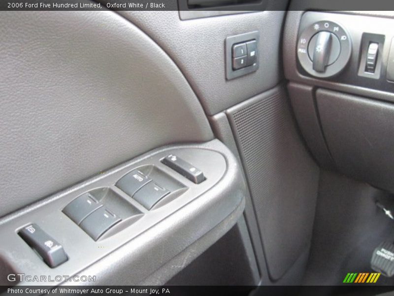 Oxford White / Black 2006 Ford Five Hundred Limited
