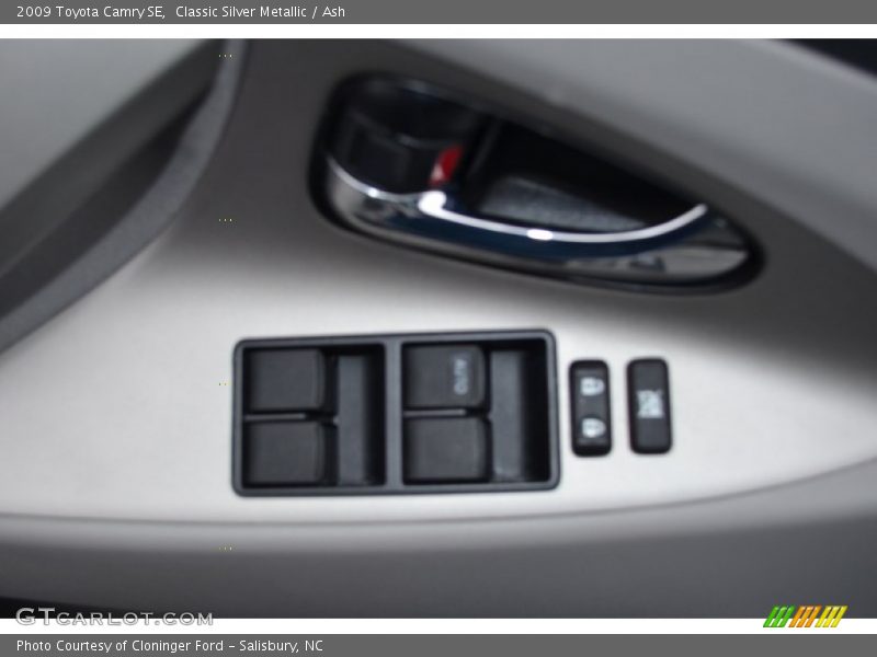 Classic Silver Metallic / Ash 2009 Toyota Camry SE