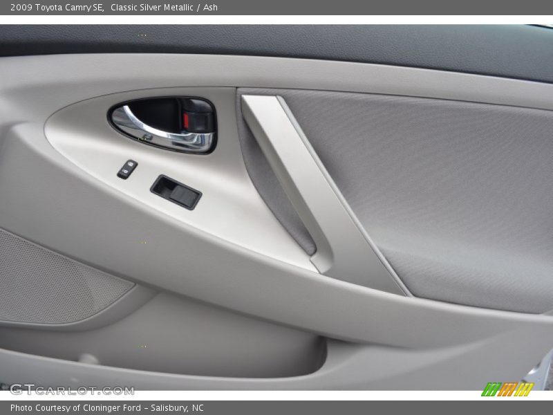 Classic Silver Metallic / Ash 2009 Toyota Camry SE