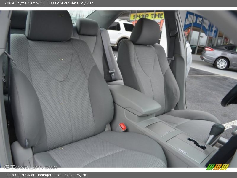 Classic Silver Metallic / Ash 2009 Toyota Camry SE