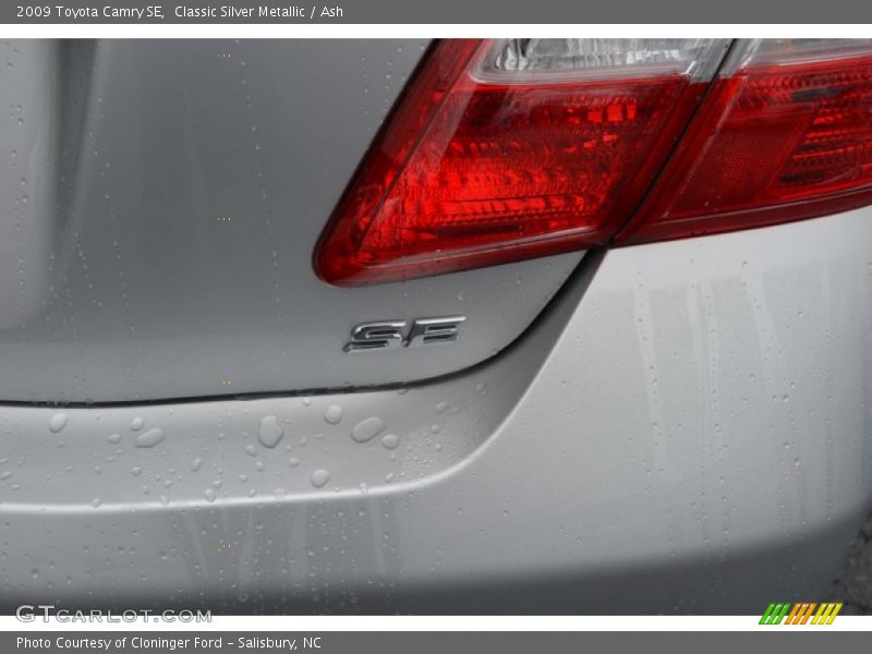 Classic Silver Metallic / Ash 2009 Toyota Camry SE
