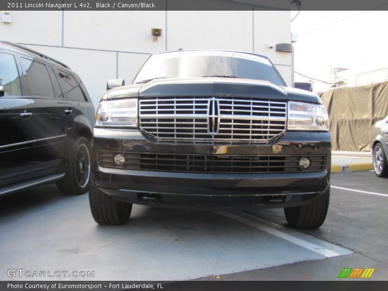 Black / Canyon/Black 2011 Lincoln Navigator L 4x2