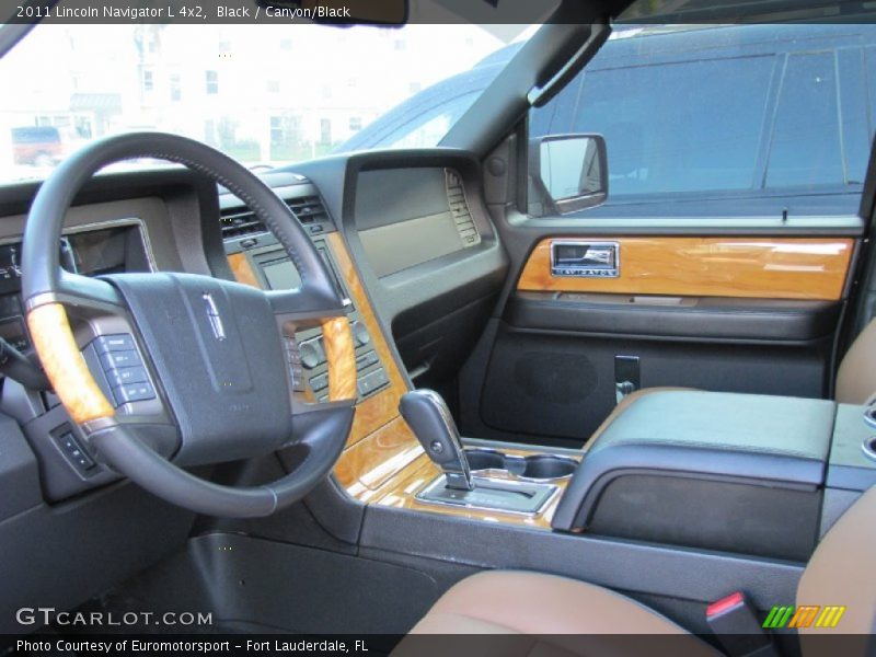 Black / Canyon/Black 2011 Lincoln Navigator L 4x2