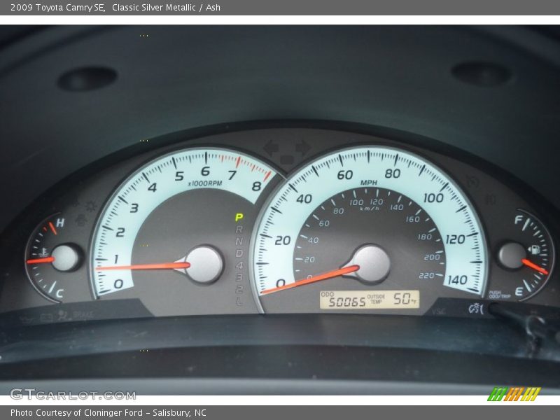 Classic Silver Metallic / Ash 2009 Toyota Camry SE
