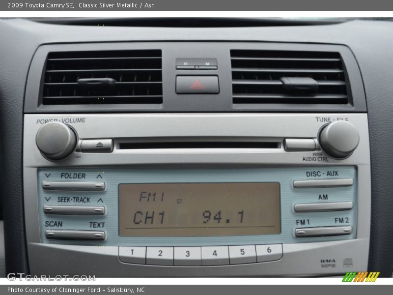 Classic Silver Metallic / Ash 2009 Toyota Camry SE