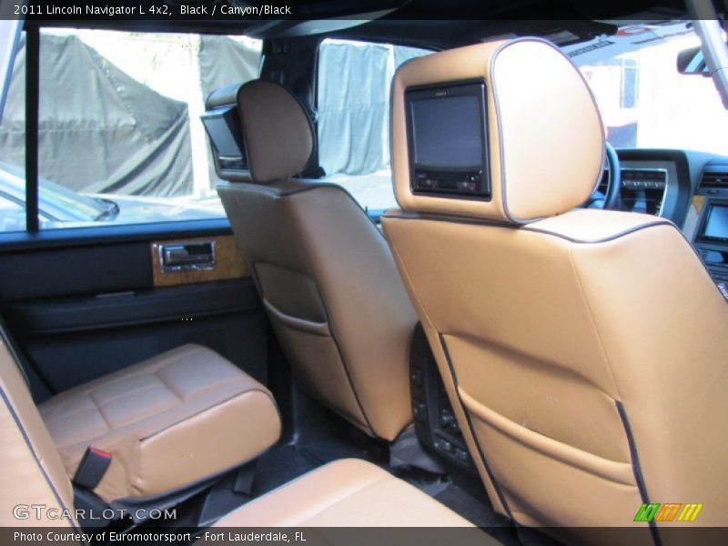 Black / Canyon/Black 2011 Lincoln Navigator L 4x2