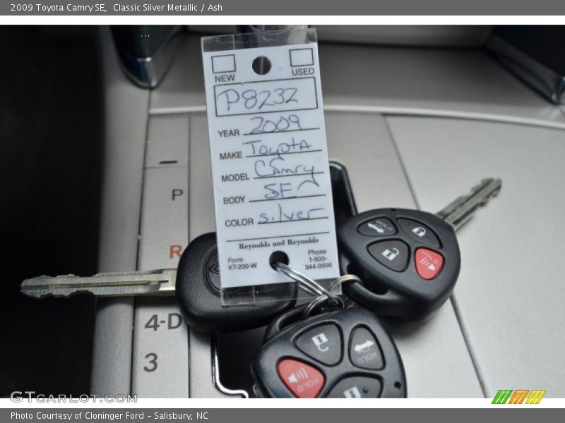 Classic Silver Metallic / Ash 2009 Toyota Camry SE