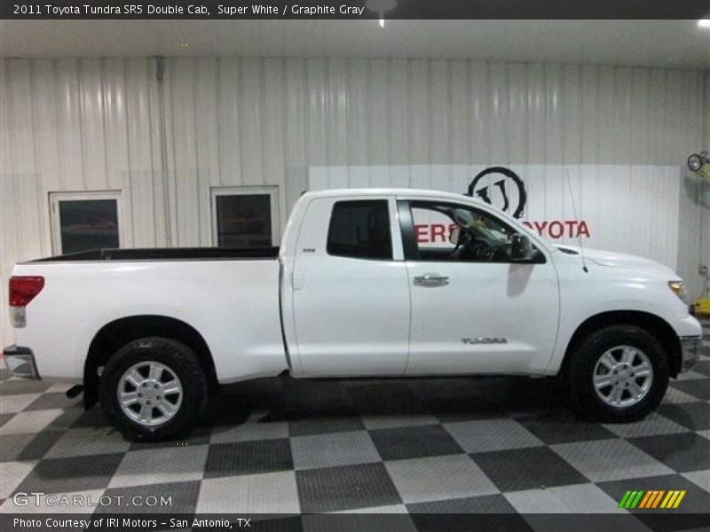 Super White / Graphite Gray 2011 Toyota Tundra SR5 Double Cab