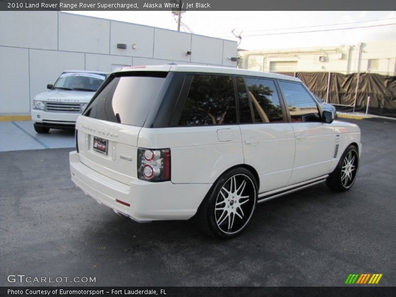 Alaska White / Jet Black 2010 Land Rover Range Rover Supercharged