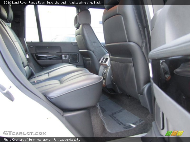 Alaska White / Jet Black 2010 Land Rover Range Rover Supercharged