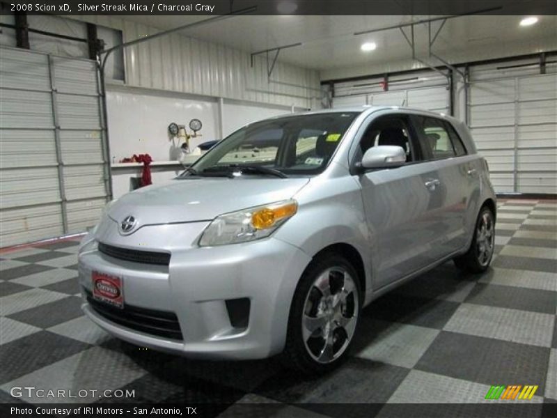 Silver Streak Mica / Charcoal Gray 2008 Scion xD