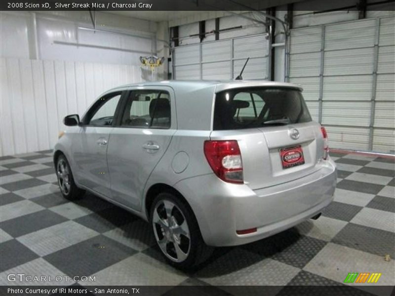 Silver Streak Mica / Charcoal Gray 2008 Scion xD