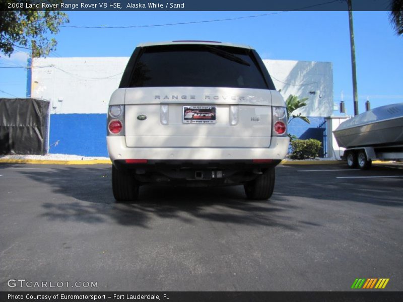 Alaska White / Sand 2008 Land Rover Range Rover V8 HSE