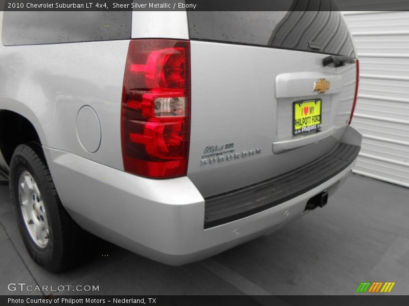 Sheer Silver Metallic / Ebony 2010 Chevrolet Suburban LT 4x4