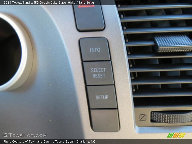 Super White / Sand Beige 2013 Toyota Tundra SR5 Double Cab