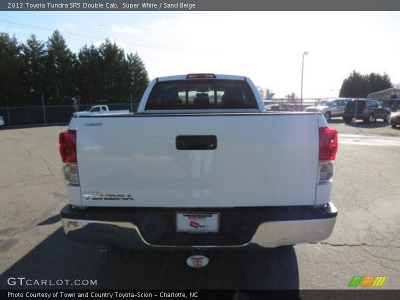 Super White / Sand Beige 2013 Toyota Tundra SR5 Double Cab
