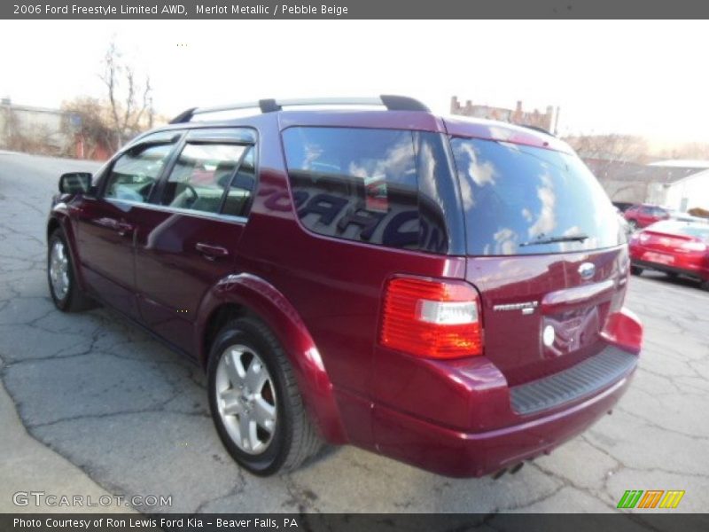 Merlot Metallic / Pebble Beige 2006 Ford Freestyle Limited AWD