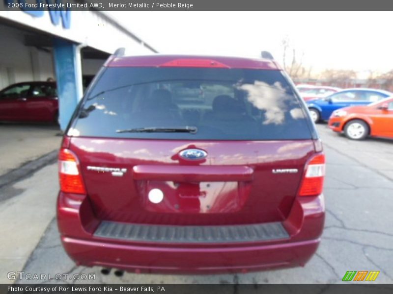 Merlot Metallic / Pebble Beige 2006 Ford Freestyle Limited AWD