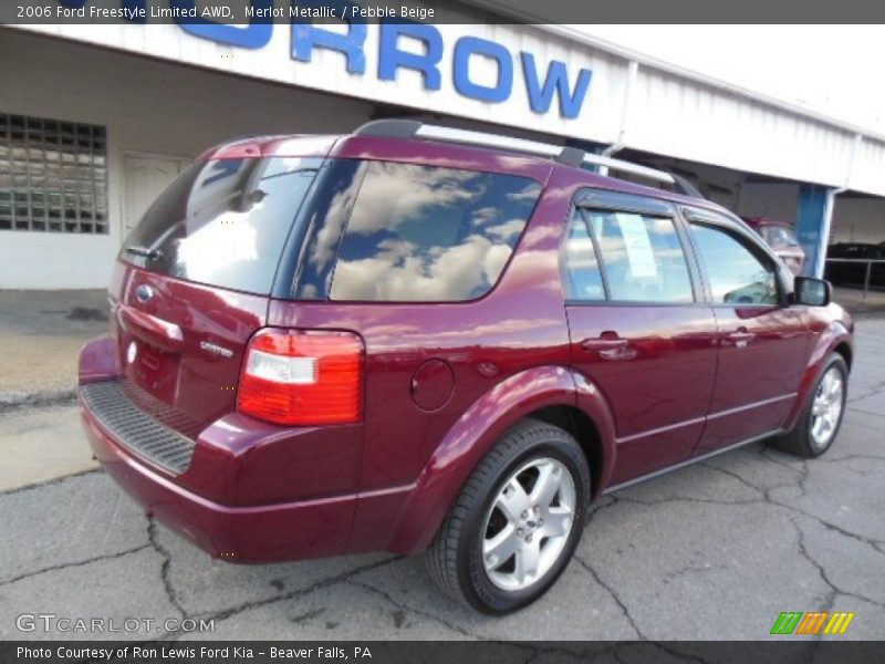 Merlot Metallic / Pebble Beige 2006 Ford Freestyle Limited AWD