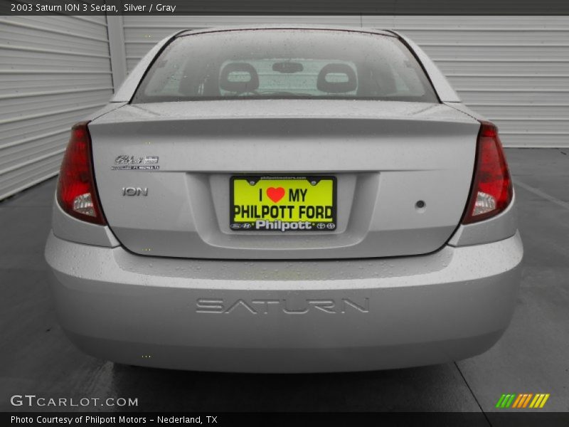 Silver / Gray 2003 Saturn ION 3 Sedan