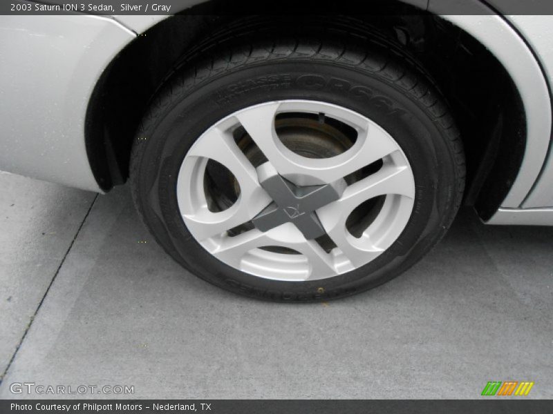 Silver / Gray 2003 Saturn ION 3 Sedan
