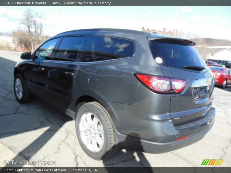 Cyber Gray Metallic / Ebony 2013 Chevrolet Traverse LT AWD