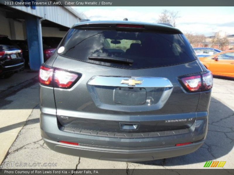 Cyber Gray Metallic / Ebony 2013 Chevrolet Traverse LT AWD