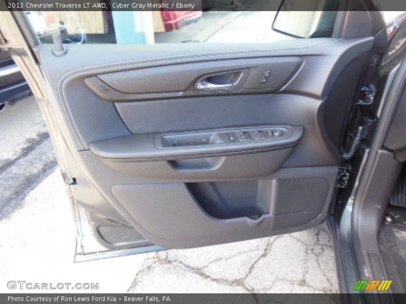 Cyber Gray Metallic / Ebony 2013 Chevrolet Traverse LT AWD